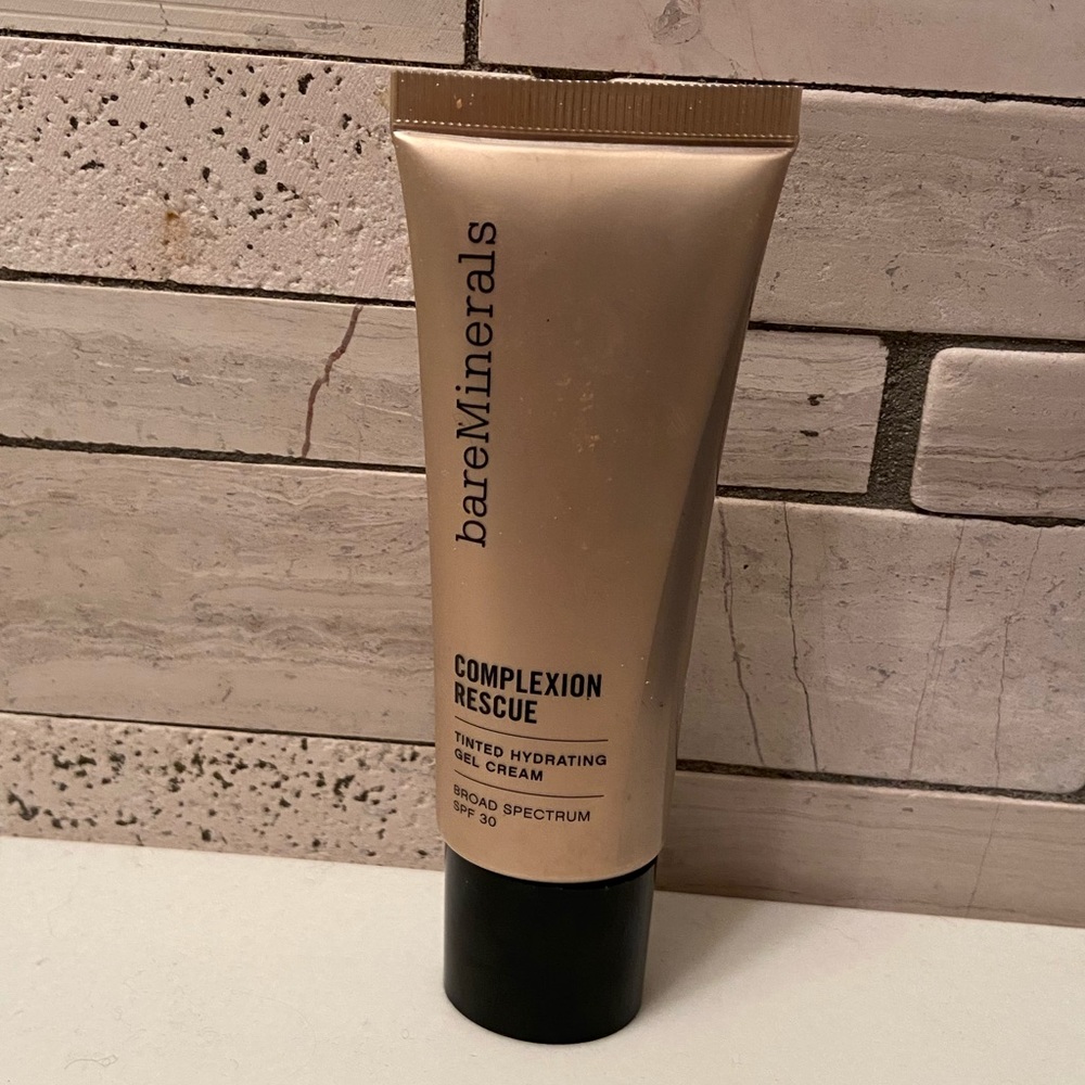 BAREMINERALS COMPLEXION RESCUE TINTED MOISTURIZER